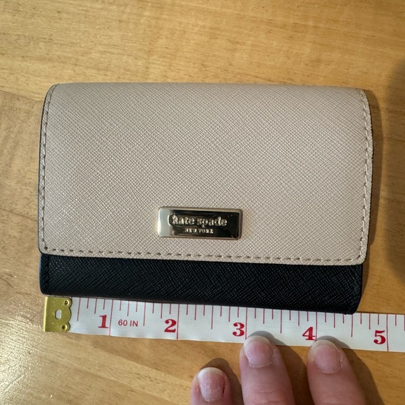 Kate Spade ♠️ laurel Way Christine Small Wallet Warm Beige/Black - Picture 7 of 9
